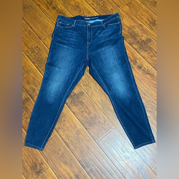 NWOT MODERN SKINNY JEANS - Picture 1 of 3